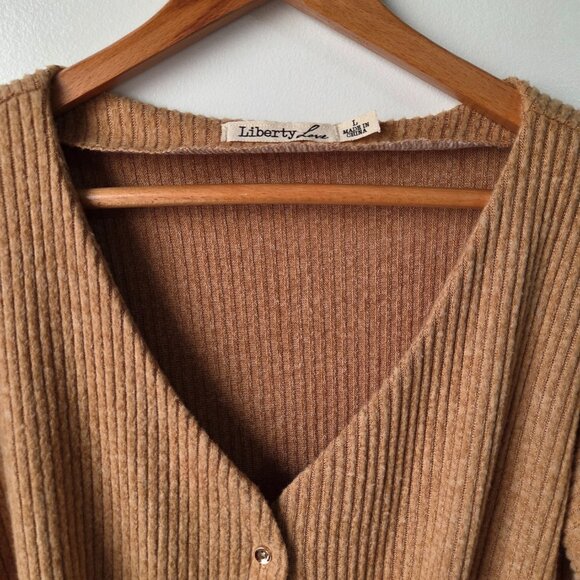 EUC LIBERTY LOVE RIBBED V NECK BUTTONED TIE FRONT SOFT SWEATER TOP SIZE LARGE - Picture 7 of 11